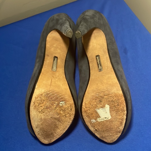 5 in Heels - Picture 5 of 5